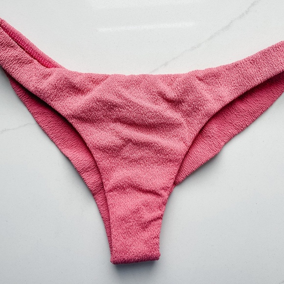 Vix Firenze Imani Tri Parallel Top and Cheeky Basic Bottom Size Small - Picture 7 of 9